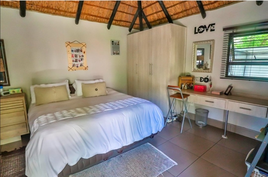 3 Bedroom Property for Sale in Flamwood North West